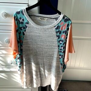 Unique, lightweight tee